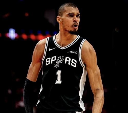 凯尔特人巨,星回归,力克灰熊取,WEpoker俱乐部官网,WEpoker官网app下载,WEpoker官网网页版,WEpoker官网h5平台